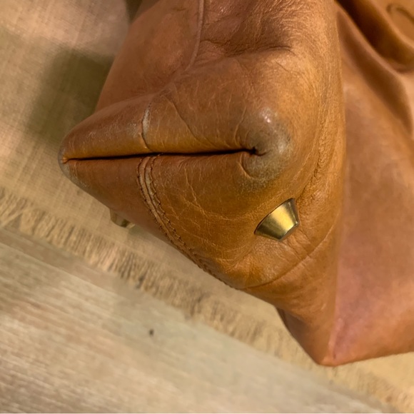 Chloe Victoria leather tote - Picture 11 of 16